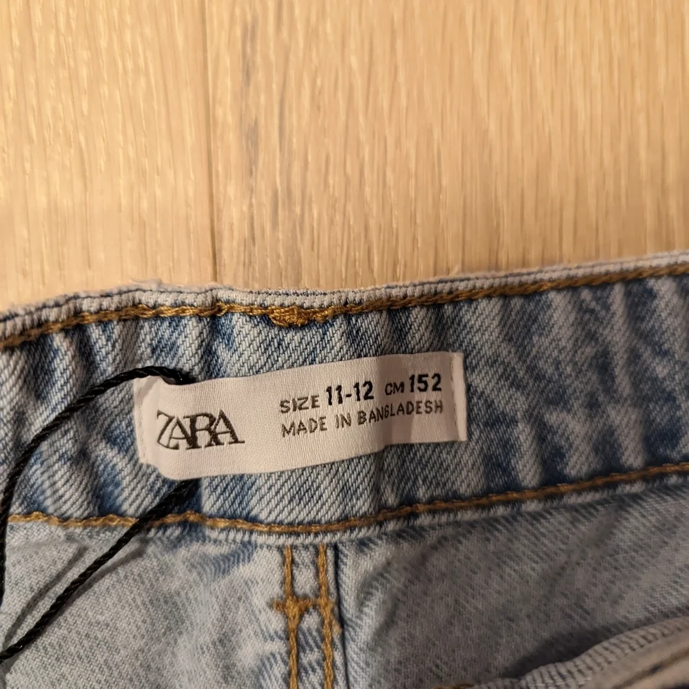 Zara chic light